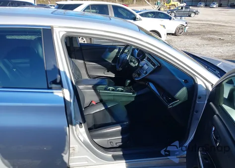 2013 Toyota Avalon Xle Touring z USA, uszkodzony, nr VIN 4T1BK1EB1DU031481